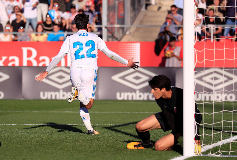 El Real Madrid cayó en su primera visita en la historia a Montilivi (2-1). El cuadro dirigido por Machín remontó el gol inicial de Isco con los tantos de Stuani y Portu.