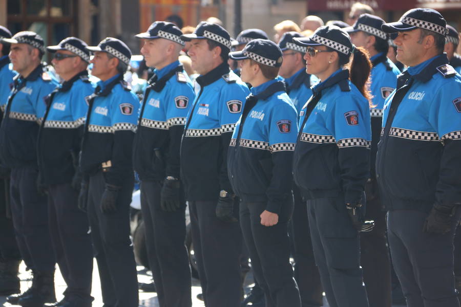 La festividad de San Marcelo sirve para rendir homenaje a la Policía Local de León por su función callada para garantizar la seguridad de los leoneses y el cumplimiento de la ley