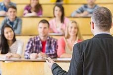 Imagen de una clase en la Universidad de León.