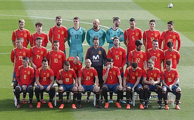 La selección, con la nueva camiseta. 