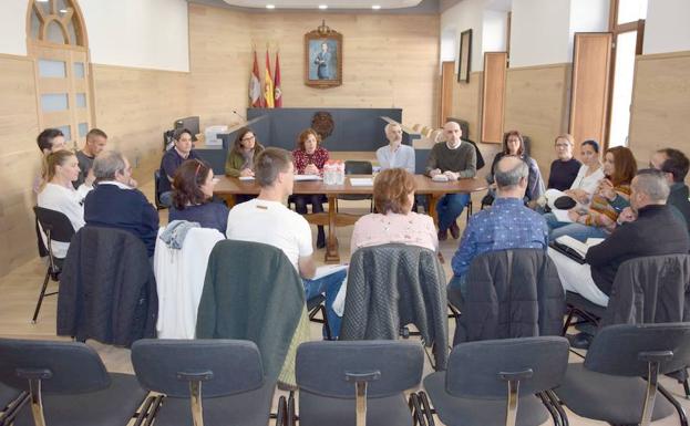 Reunión en la sede del ayuntamiento.