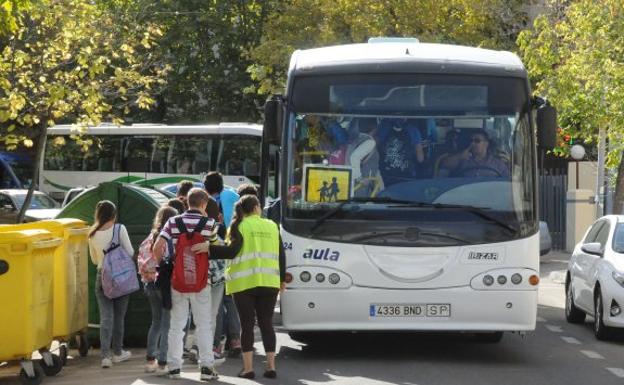 La DGT desarrollará una campaña de vigilancia de los autobuses escolares hasta el 1 de diciembre