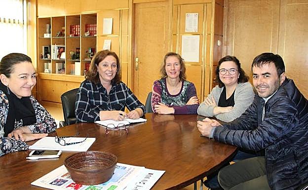 Momento de la reunión mantenida. 