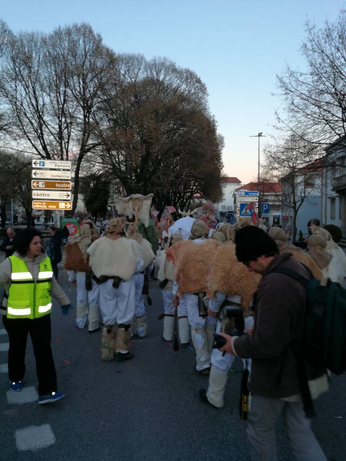 Imagenes del carnaval de la provincia en Portugal
