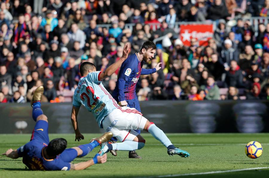Barcelona y Celta empataron a dos en un partido loco correspondiente a la jornada 14 de Liga. Aspas adelantó al Celta a los 20 minutos pero Messi no tardó en responder marcando el empate. Suárez puso la ventaja pero Maxi Gómez, tras una genial asistencia de Aspas, anotó para poner la igualdad. 