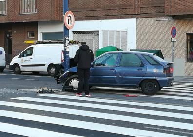 Imagen secundaria 1 - Dos accidentes en la capital leonesa se saldan sin heridos graves
