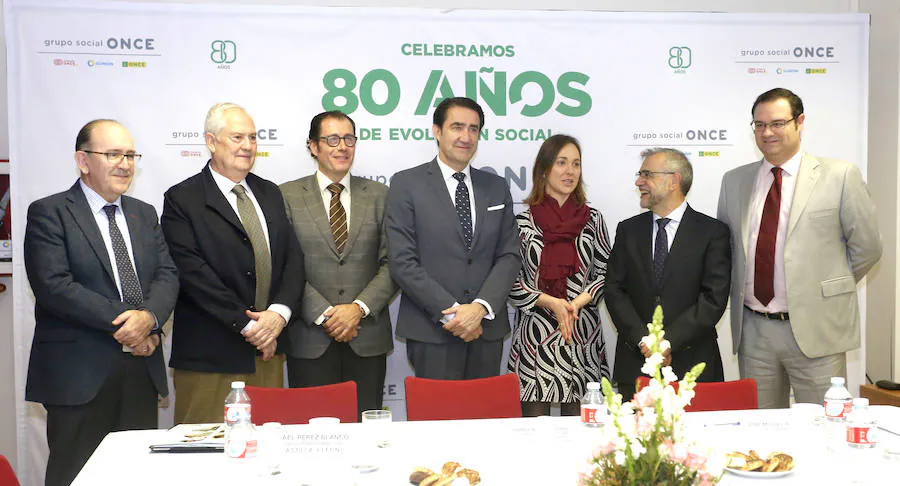 Visita a la planta de reciclaje de Iluinion en La Bañeza