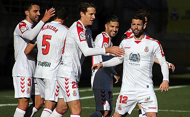 Los jugadores de la Cultural celebran un gol.