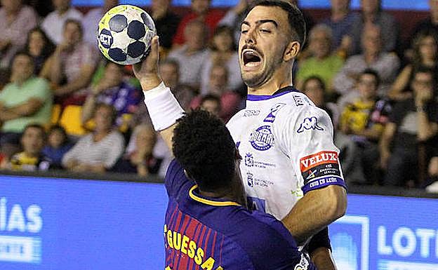 Costoya, en el partido ante el Barcelona.