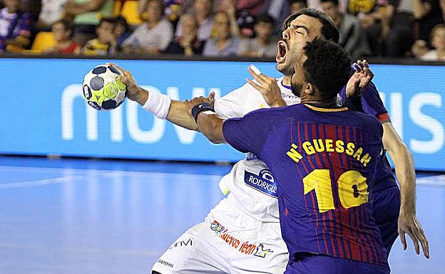 Costoya, en el partido ante el Barcelona.