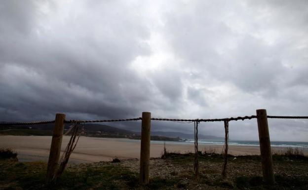 Vista de la playa de Sabón en la localidad coruñesa de Arteixo.