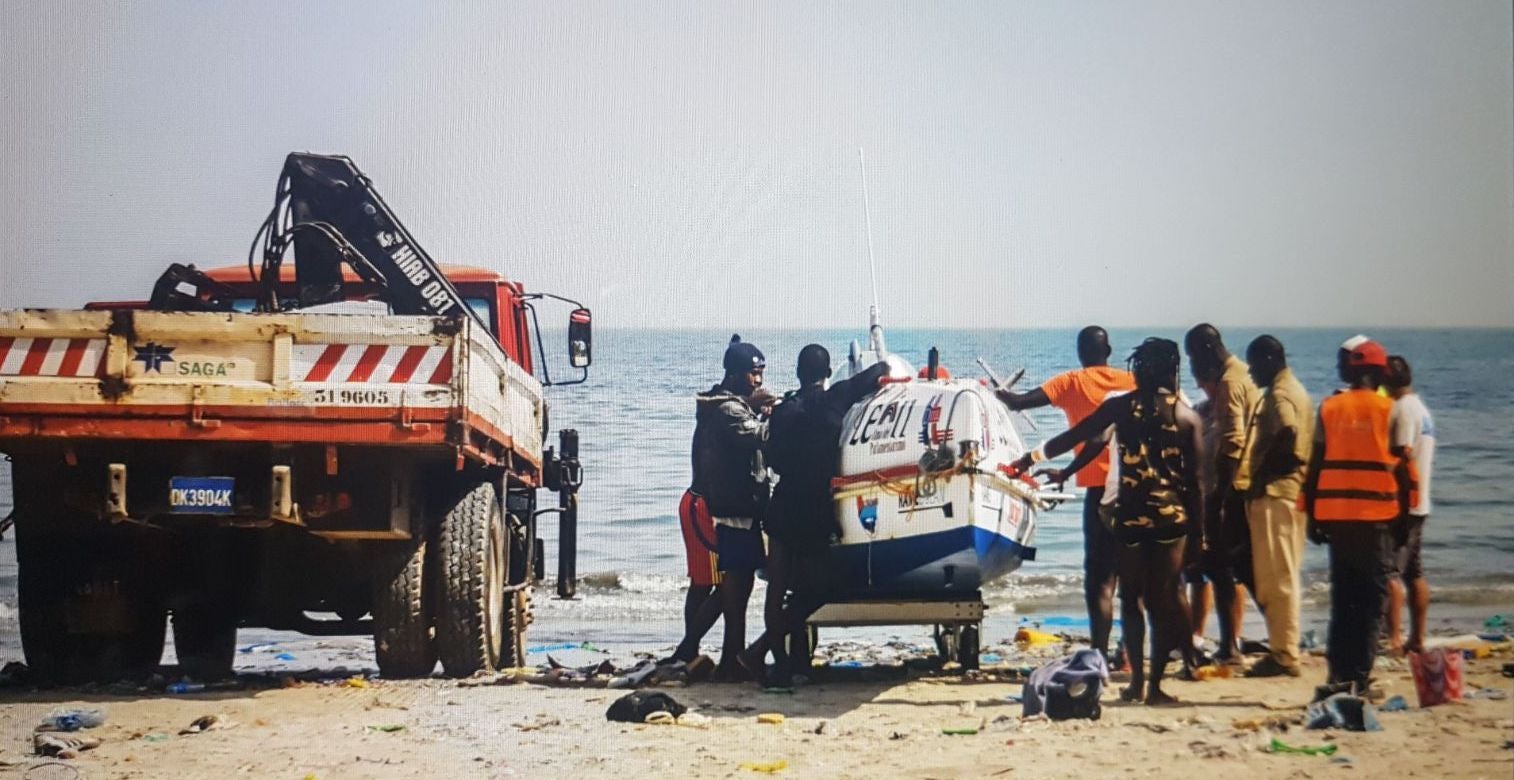 El empresario y aventurero leonés Ramón Gutiérrez parte este domingo de Dakar para cruzar el Atlántico a remo con su embarcación individual | Serán dos largos meses de travesía en solitario