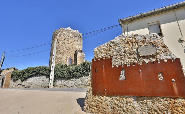 El Castillo de los Bazán en la localidad leonesa de Palacios de la Valduerna. 