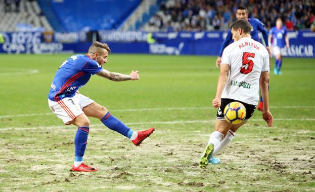 Aarón Ñíguez, en el primer gol del partido.