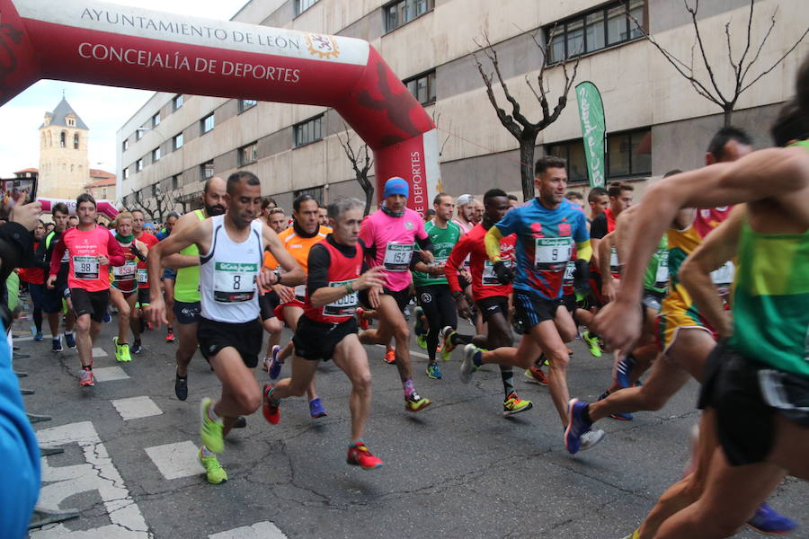 Todas las imágenes de la San Silvestre de León