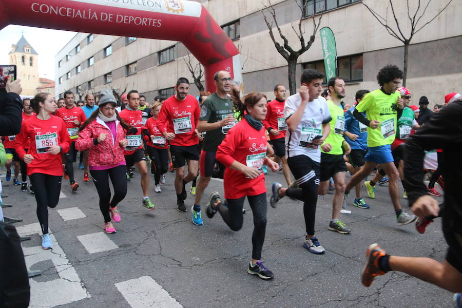 Todas las imágenes de la San Silvestre de León