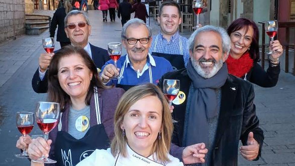 Un brindis por León.