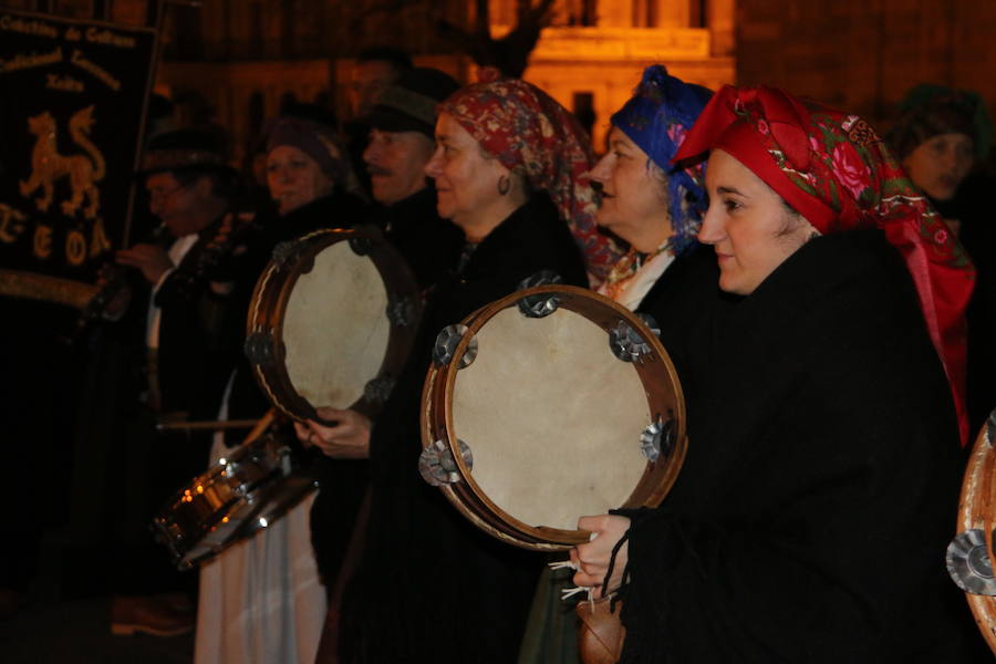 Tradicional hoguera de San Antón