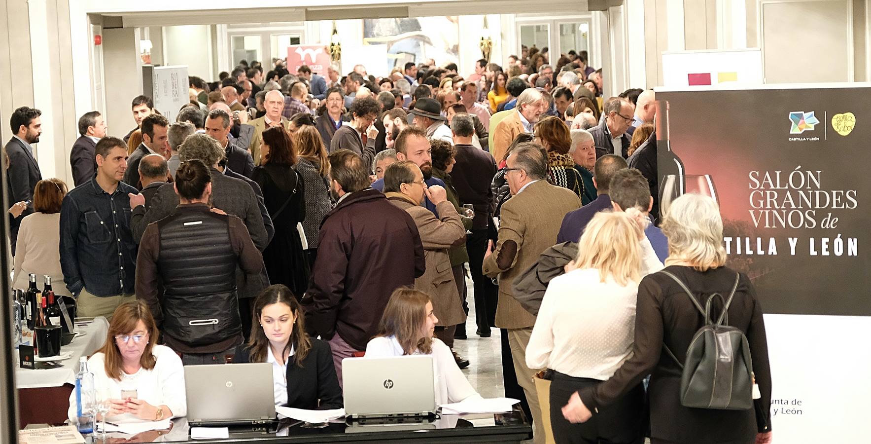 112 bodegas de todas las Denominaciones de Origen regionales han participado en el evento celebrado en el hotel Villa Magna de Madrid