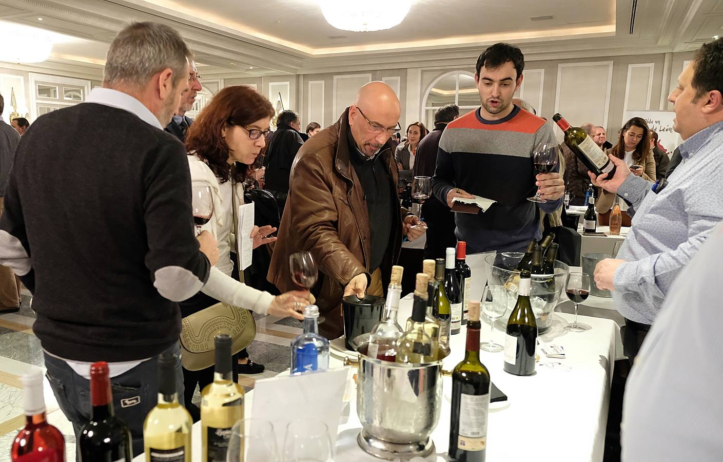 112 bodegas de todas las Denominaciones de Origen regionales han participado en el evento celebrado en el hotel Villa Magna de Madrid