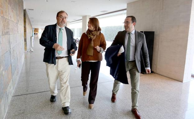 El consejero de Educación, Fernando Rey, asiste a una jornada académica organizada por el Consejo Escolar sobre ‘Tiempos Escolares’. 