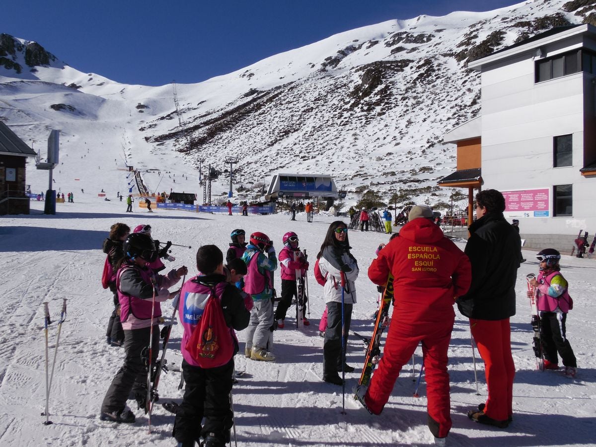 Fotos: Escuela Española de Esquí de San Isidro