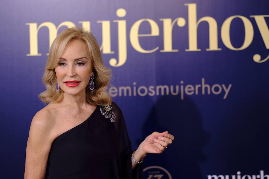 Carmen Lomana, en la alfombra roja de los Premios Mujerhoy.