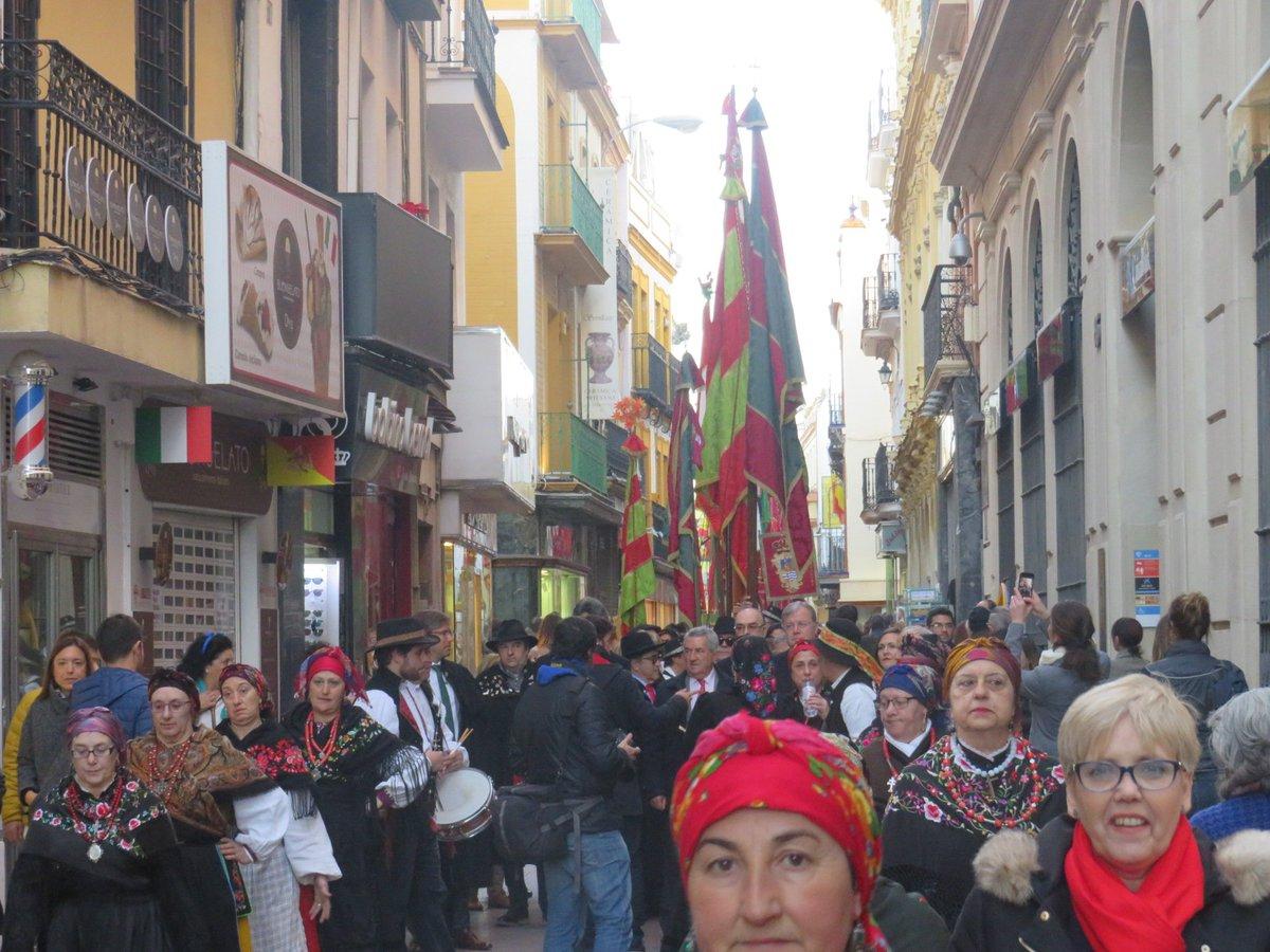 Los pendones triunfan en Sevilla