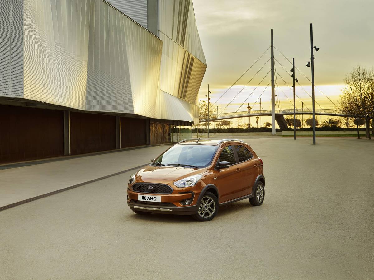 Ford KA+ Active, la moda del «crossover»