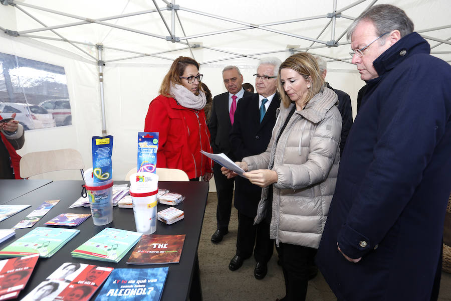 Alicia García visita las instalaciones de la Oficina Provincial de Cruz Roja León