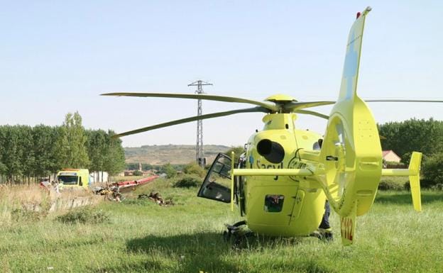 Imagen del helicóptero del Sacyl en una intervención.