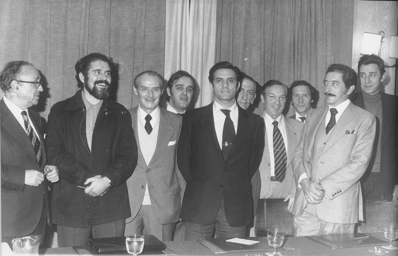 1978. Demetrio Madrid (2i) y Juan Manuel Reol Tejada durante el Primer Consejo General de Castilla y León.