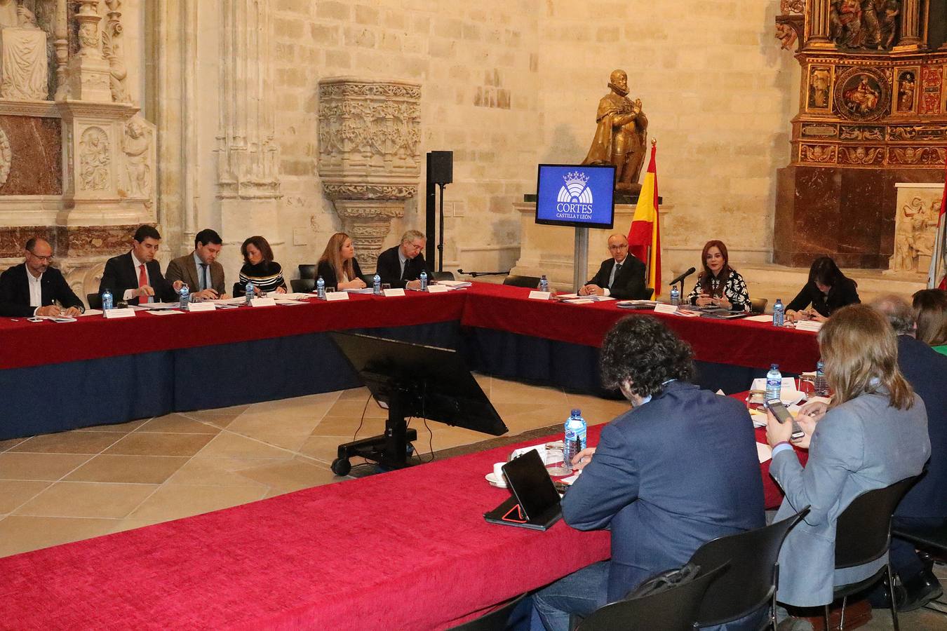 Reunión de la Mesa y Junta de Portavoces de las Cortes en el Colegio San Gregorio de Valladolid