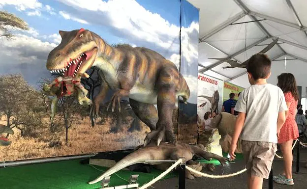 Dinosaurs Tour, la mayor exposición de dinosaurios animatrónicos, llega a León