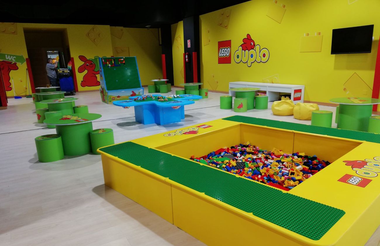 Espacio León abre un nuevo y renovado espacio para que los más pequeños puedan disfrutar de la magia de Lego | La nueva Lego Fan Factory está ubicada en la planta alta y cuenta con 475 metros cuadrados de superficie