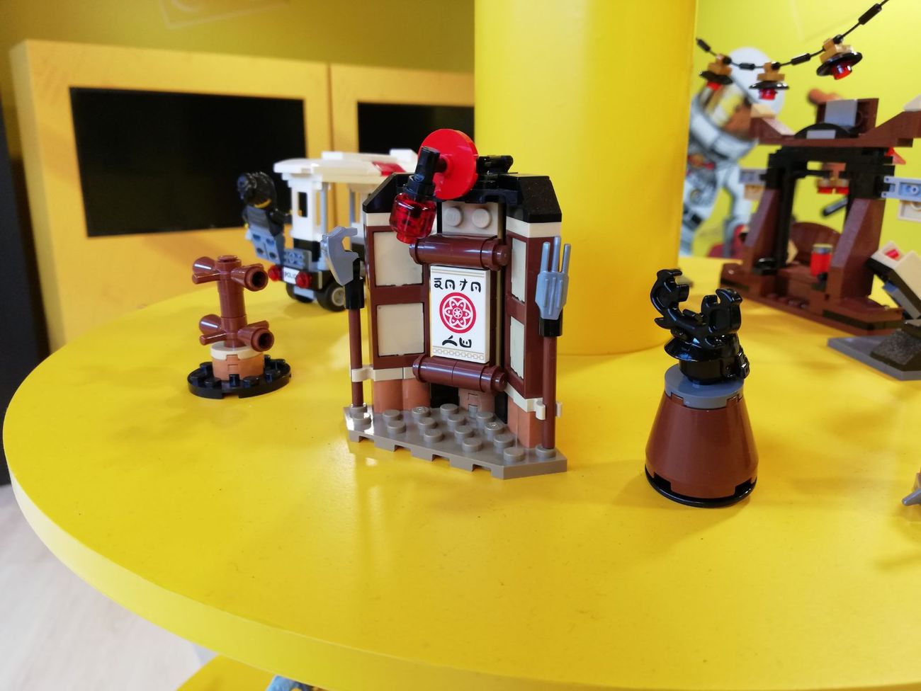 Espacio León abre un nuevo y renovado espacio para que los más pequeños puedan disfrutar de la magia de Lego | La nueva Lego Fan Factory está ubicada en la planta alta y cuenta con 475 metros cuadrados de superficie