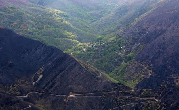 La Tebaida berciana tras el incendio.