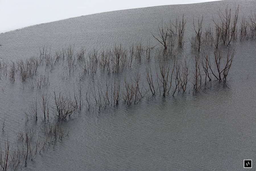 Fotos: La Nieve rodea al pantano de Riaño