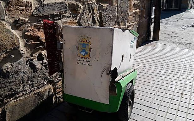 Carro de la limpieza viaria de Ponferrada.