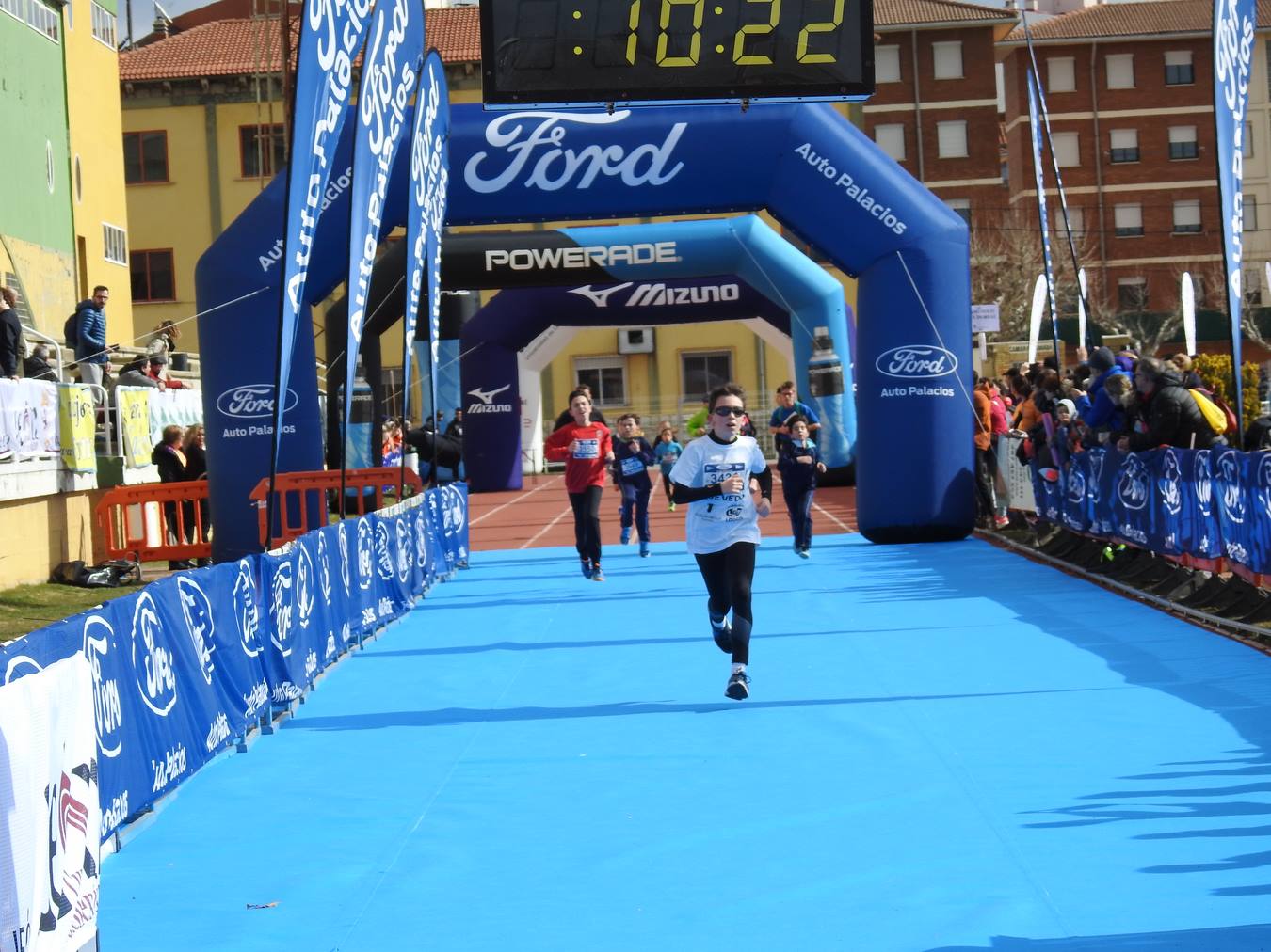 Galería de imágenes de los 2 kilómetros de la Media Maratón de León