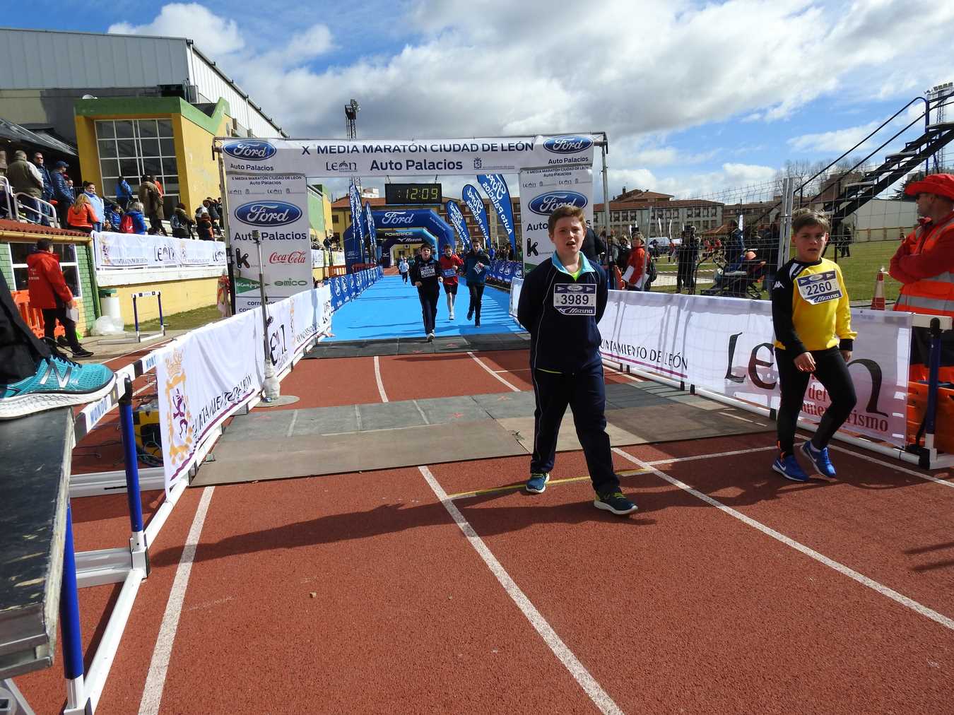 Galería de imágenes de los 2 kilómetros de la Media Maratón de León