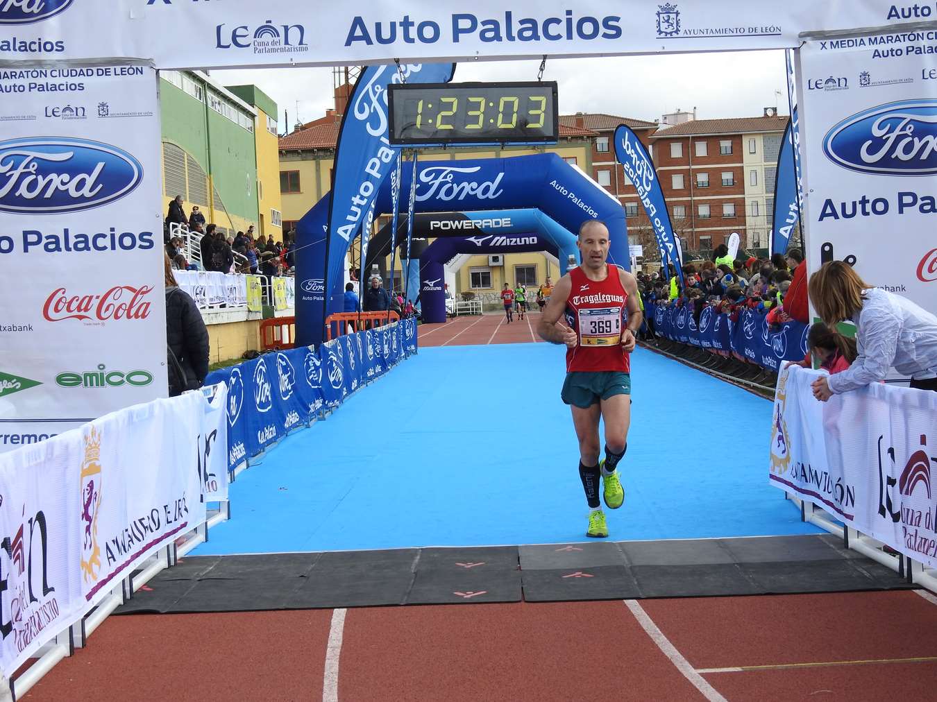 Las imágenes de la Media Maratón de León, con Sergio Sánchez como ganador.
