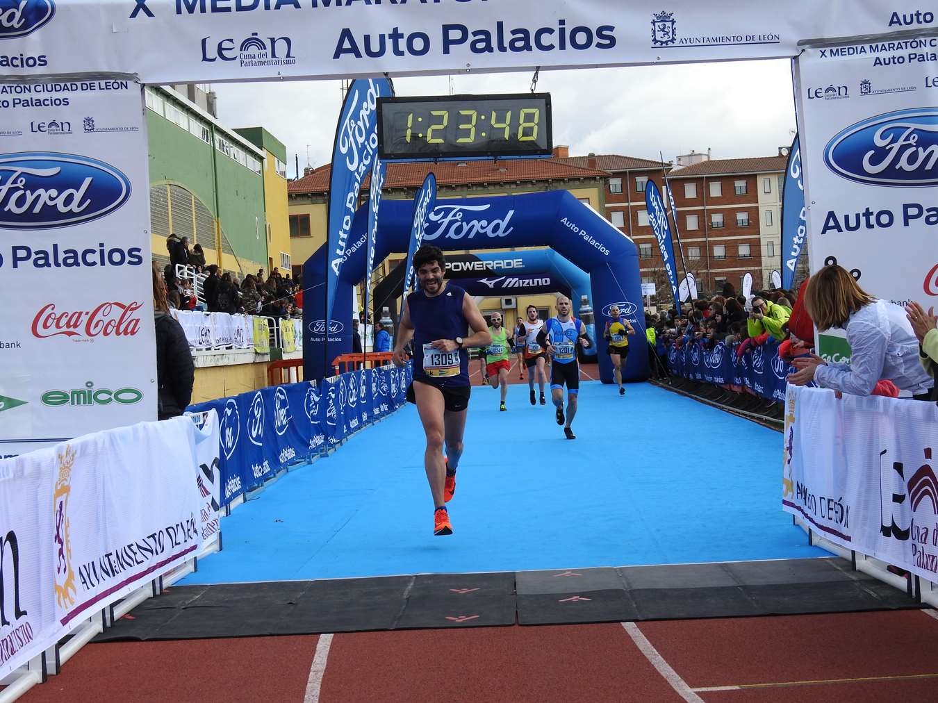 Las imágenes de la Media Maratón de León, con Sergio Sánchez como ganador.