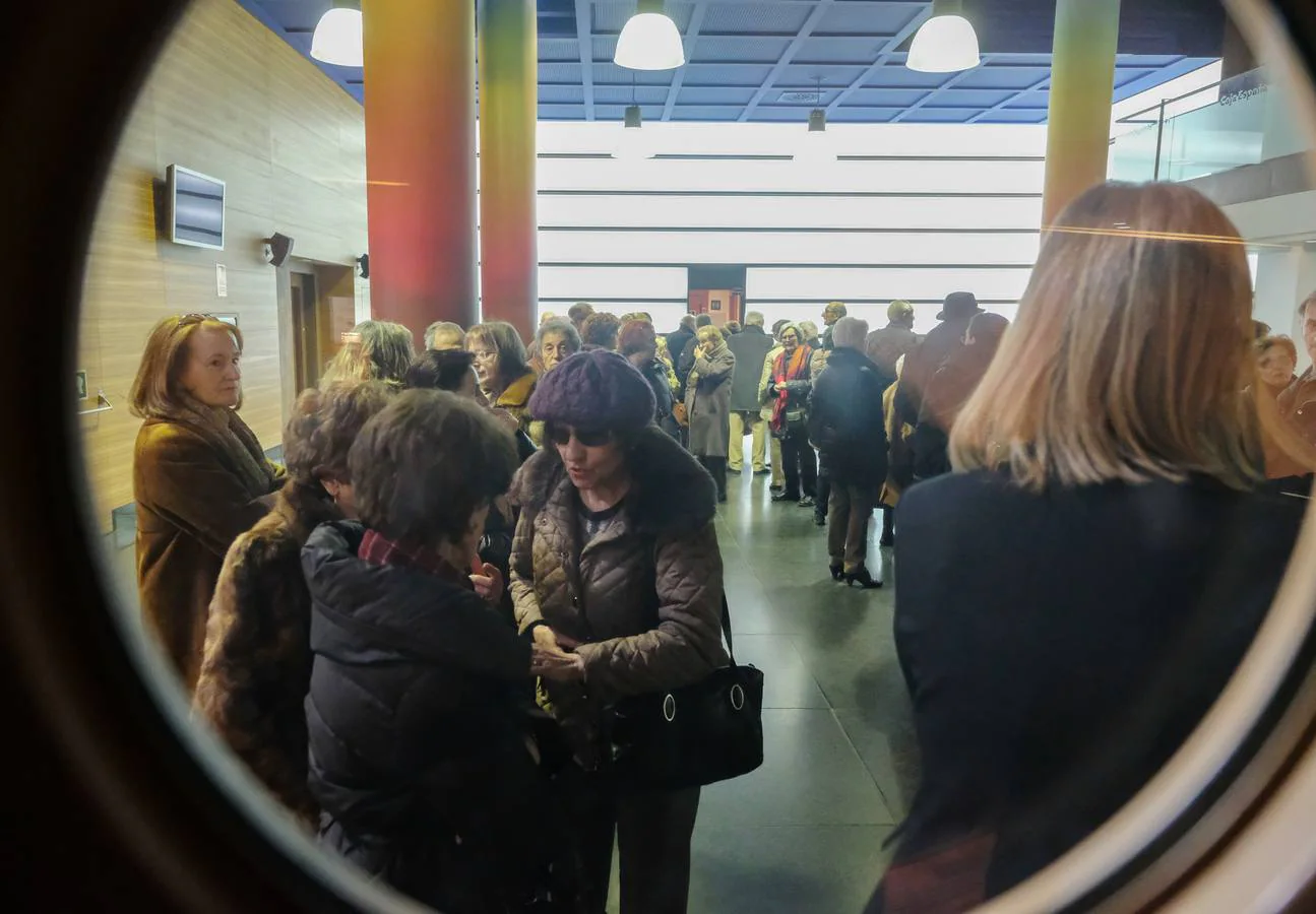 «La cirugía se ajusta a las necesidades de cada paciente, a su edad, a su historial médico e incluso, a su profesión»