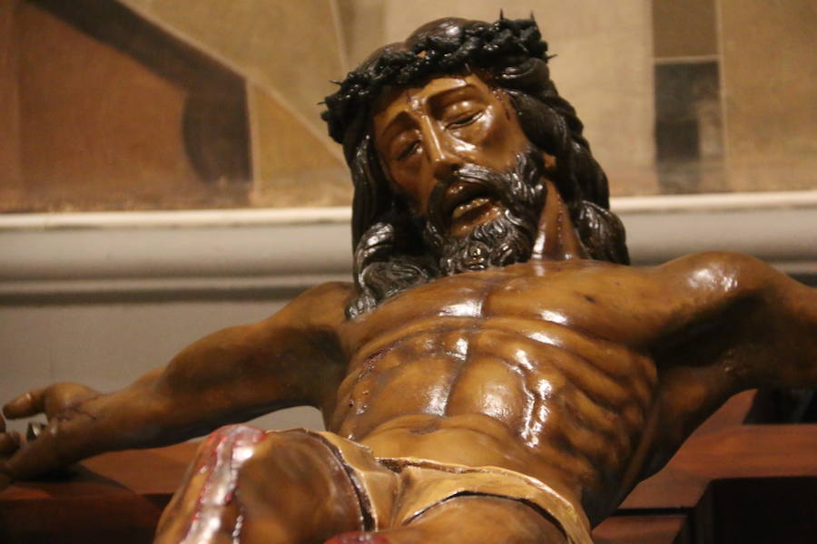 Fotos: Un Vía Crucis en San Claudio