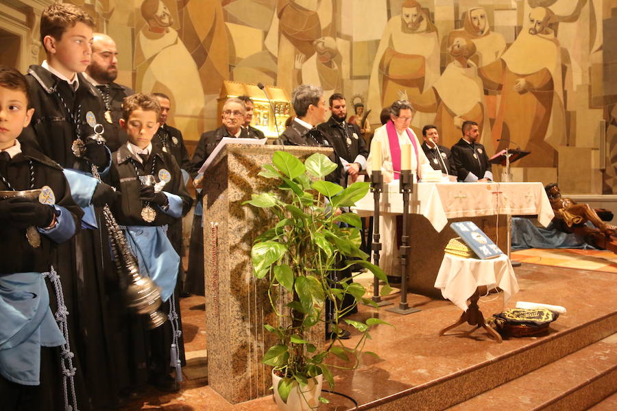 Fotos: Un Vía Crucis en San Claudio