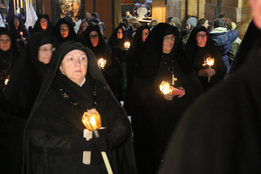 Fotos: Procesión de la Adoración de las Llagas de Cristo