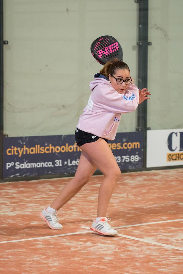 Las mejores imágenes del Torneo Leonoticias de pádel celebrado durante el fin de semana en las instalaciones de Pádel Park