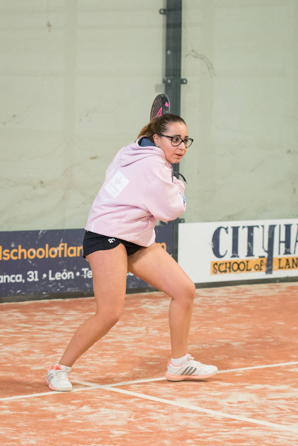 Las mejores imágenes del Torneo Leonoticias de pádel celebrado durante el fin de semana en las instalaciones de Pádel Park