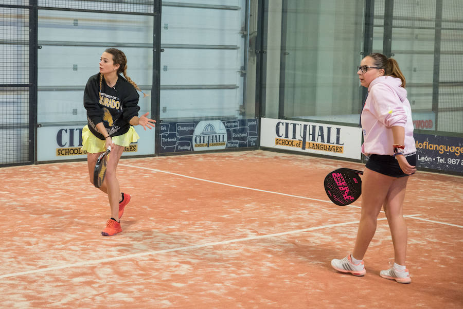 Las mejores imágenes del Torneo Leonoticias de pádel celebrado durante el fin de semana en las instalaciones de Pádel Park